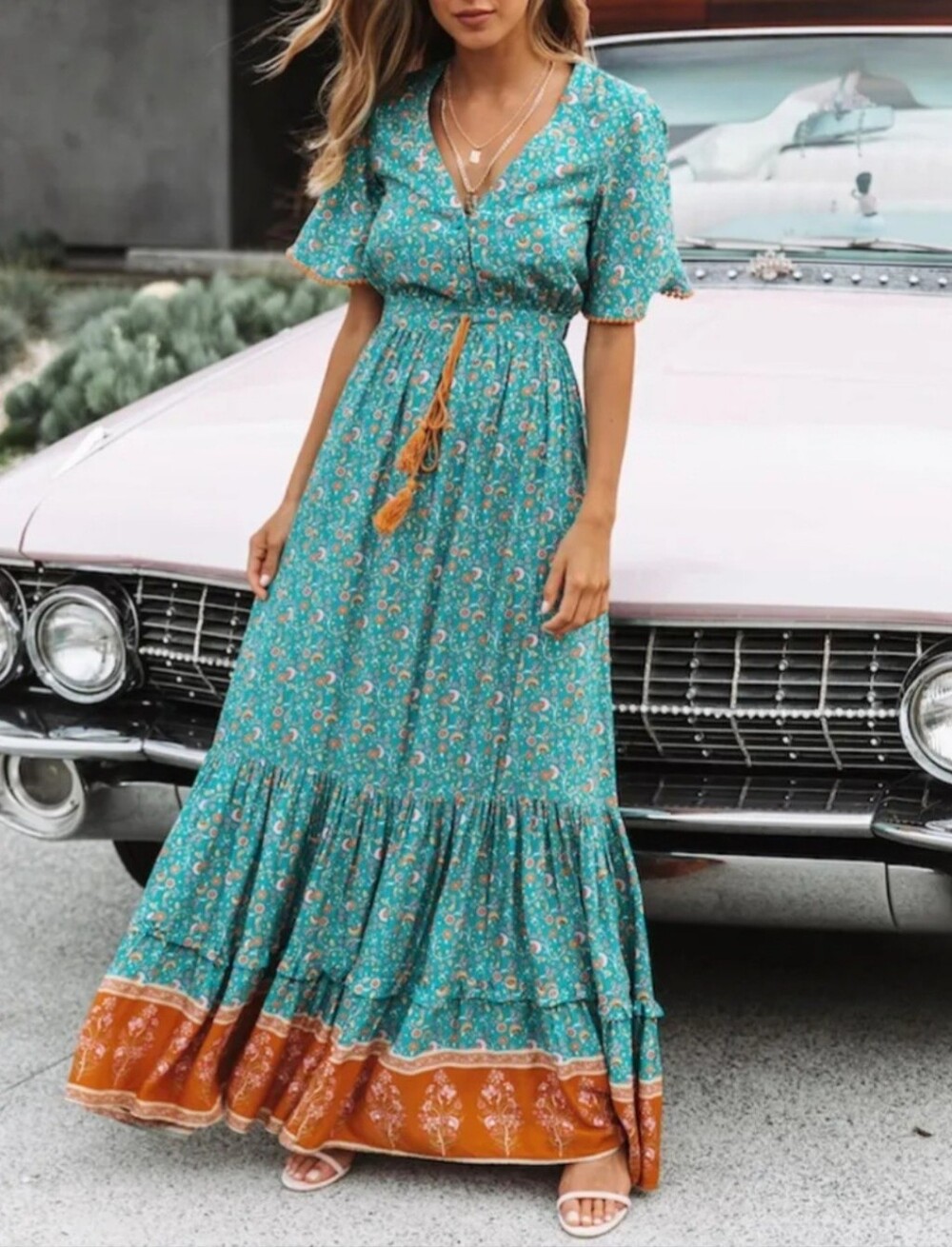 Beautiful Floral Print Dress (NWOT)